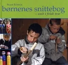 Forsiden af "Børnenes snittebog". Forsiden af "Børnenes snittebog".