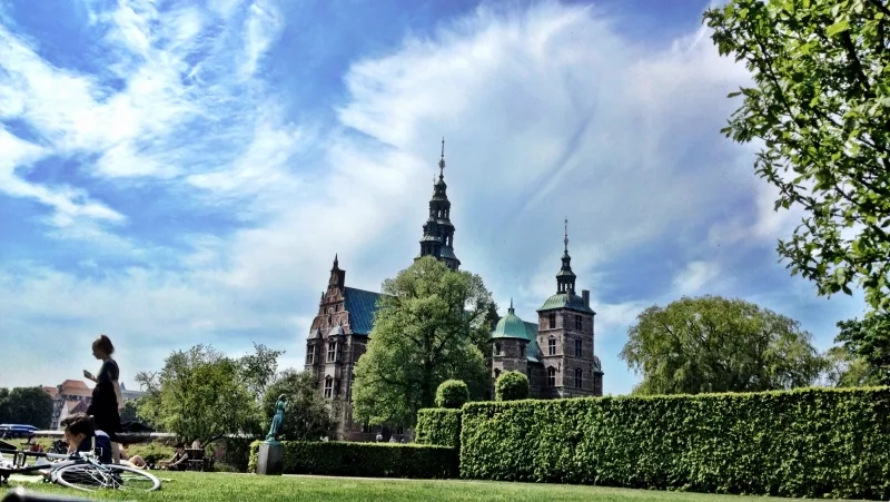 Kongens Have og Rosenborg.