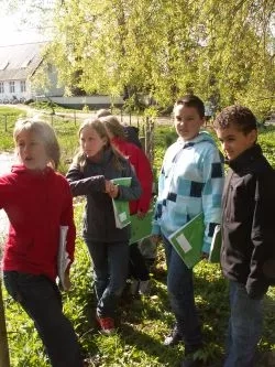 Udeskoleelever i det fri på Sophienborgskolen