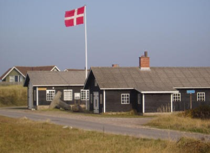 De sorte huse ved Agger. Foto: Nationalpark Thy.